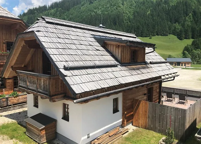 波道夫里斯诺度假屋 假日公园 4*