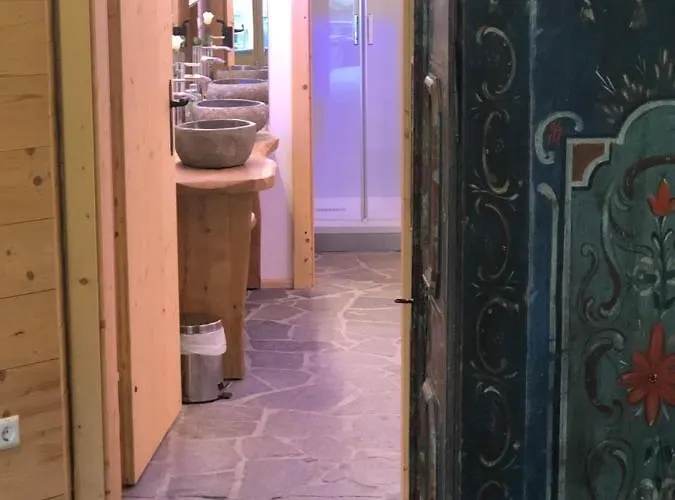 波道夫里斯诺度假屋 假日公园 4*