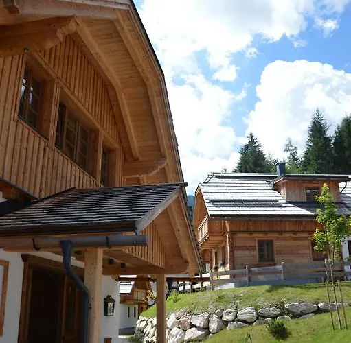 假日公园 波道夫里斯诺度假屋 4*